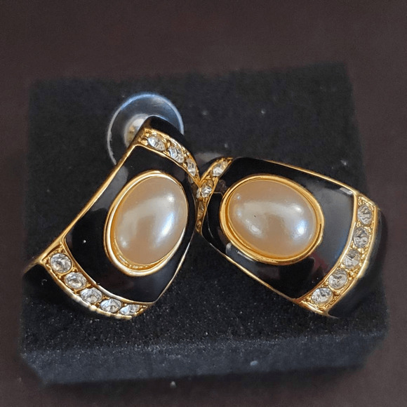Joan Rivers Faux Pearl Rhinestone Black Enamel Gold Tone Post Earrings - Picture 5 of 6
